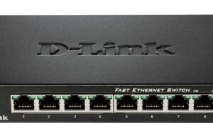 D-Link DES-108 8-Port 10/100Base-T Unmanaged Fast Ethernet Switch